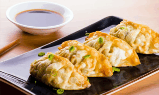 kuliner populer jepang gyoza